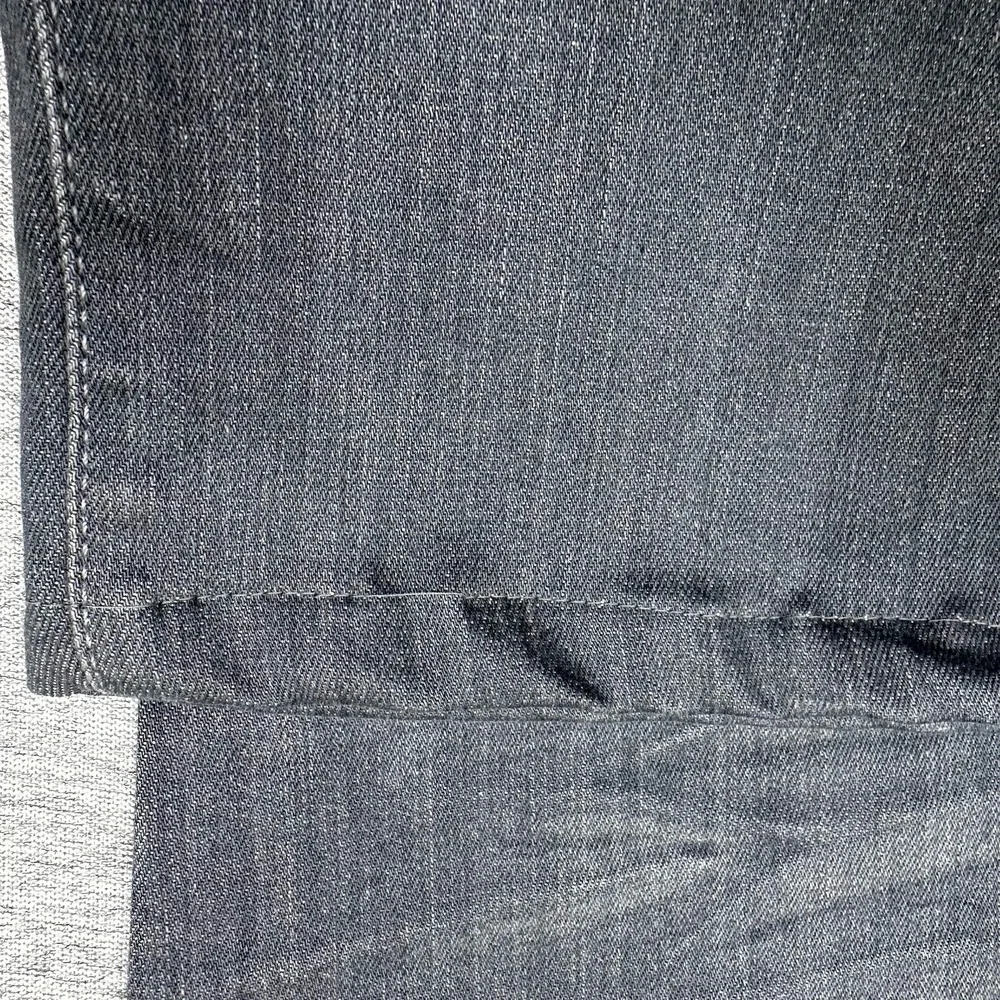 AG Adriano Goldschmied Jeans Mens 33x28 Gray Denim The Protege Straight READ - Picture 7 of 10